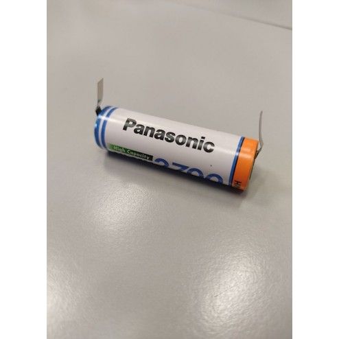BK-3HGAE 2700 mAh Panasonic rechargeable AA with electrowelded blades - 1